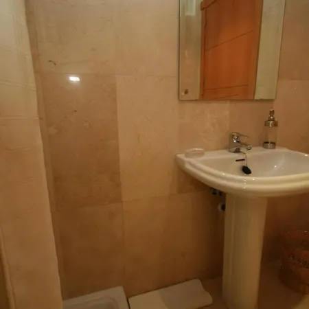 2 Bedroom Cozy In Costa Apartment