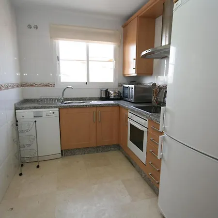 Apartment 2 Bedroom Cozy In Costa *