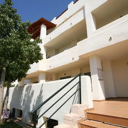 2 Bedroom Cozy In Costa Apartment Benalmadena